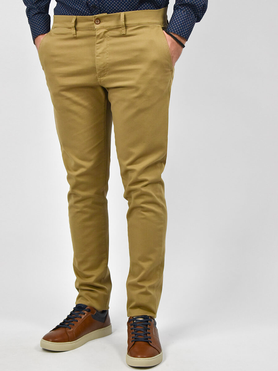 Red Wave Chinos Trousers